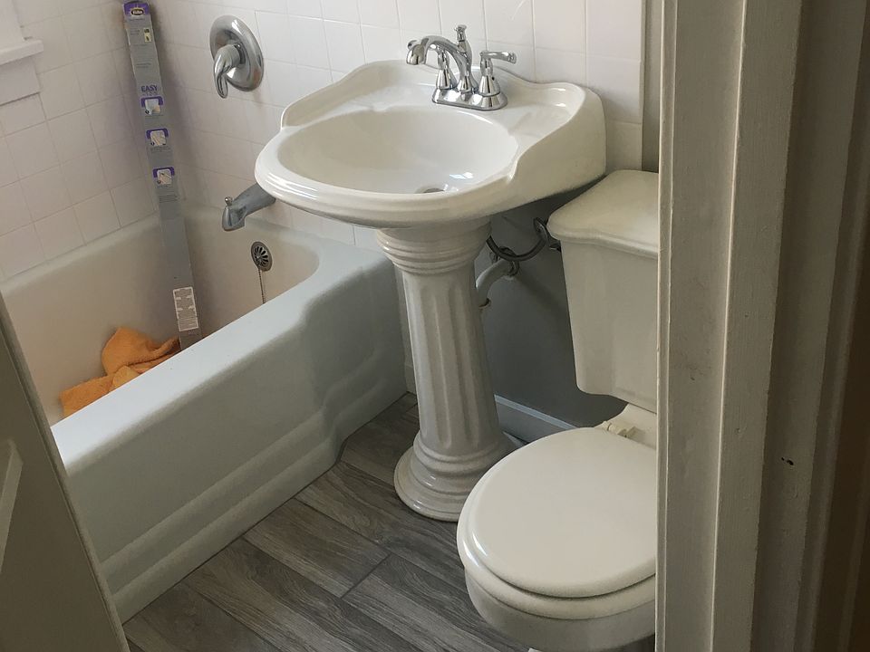 1st image of 1116 N Prairie Ave