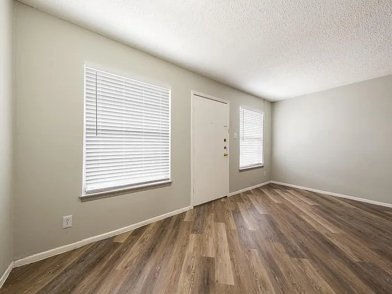 The Rise Apartments — Photo 10