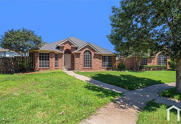 2nd image of 4721 Park Bend Dr