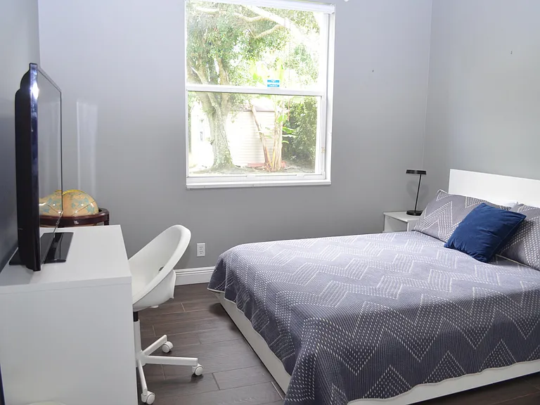 9242 Olmstead Dr — Photo 21