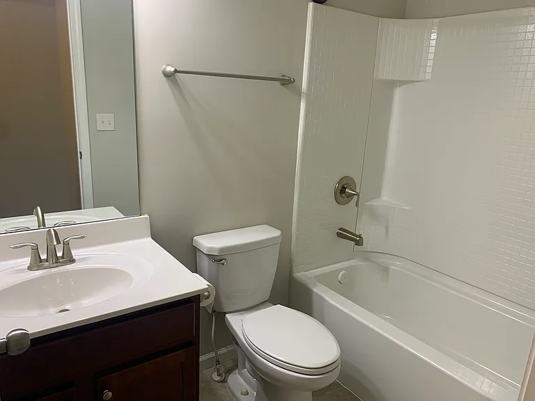 701 Sunset Park Dr — Photo 23