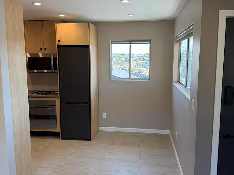 4430 Laurel St #4 — Photo 7