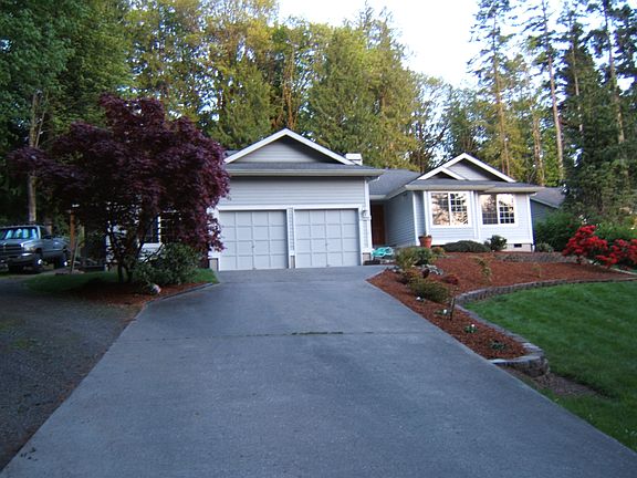 2nd image of 29991 Scenic Dr NE