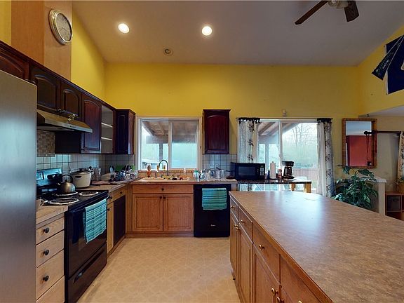4th image of 23818 108th Street Ct E