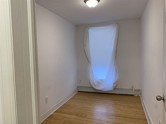 3rd image of 360 Pacific Ave APT 3