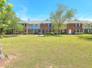 2921 Cathedral Ln, Charleston, SC 29414