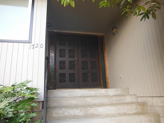 4th image of 1728 Graham Dr #2B-2Ba-1800Sqft
