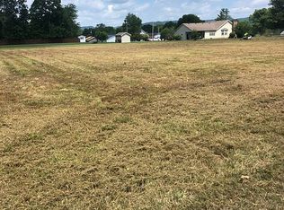 Halls Ln, Stanton, KY 40380