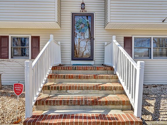 3rd image of 1476 Brentwood Ave