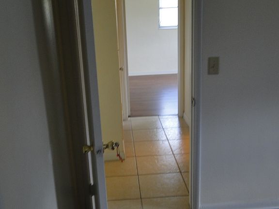 3rd image of 9240 SW 51st Pl