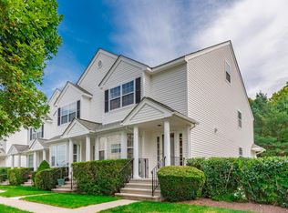 180 Turn Of River Rd UNIT 11D, Stamford, CT 06905