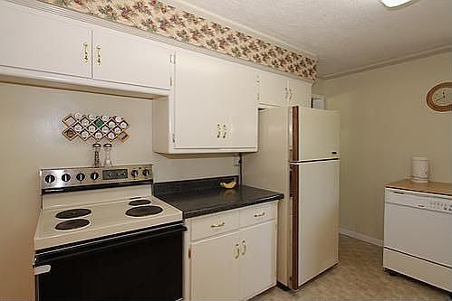 5th image of 2046 N 119th St