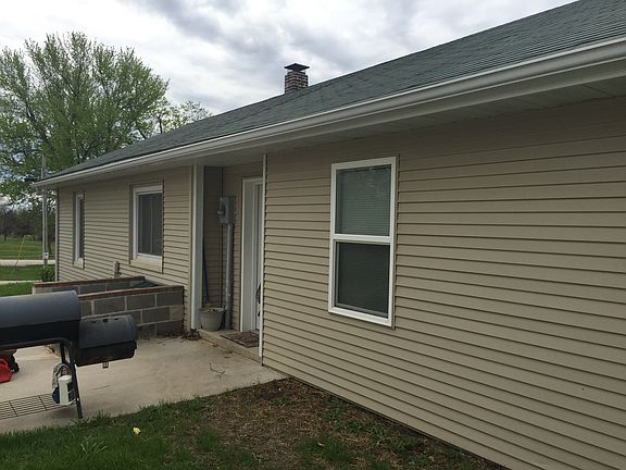 Seamless steel siding 