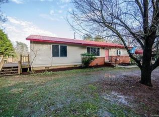 185 Ford Ln, Hiddenite, NC 28636