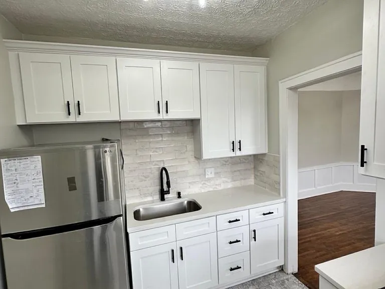 1726 Glenmont Rd #6 — Photo 2