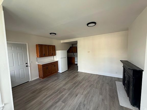 4th image of 359 Maria Ave Unit 1