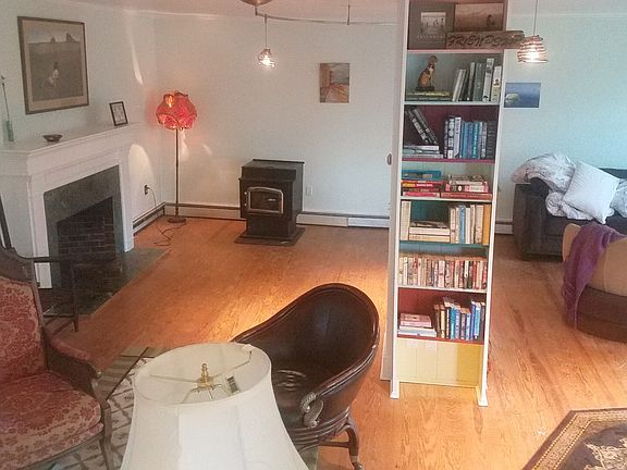 Fireplace, built in library