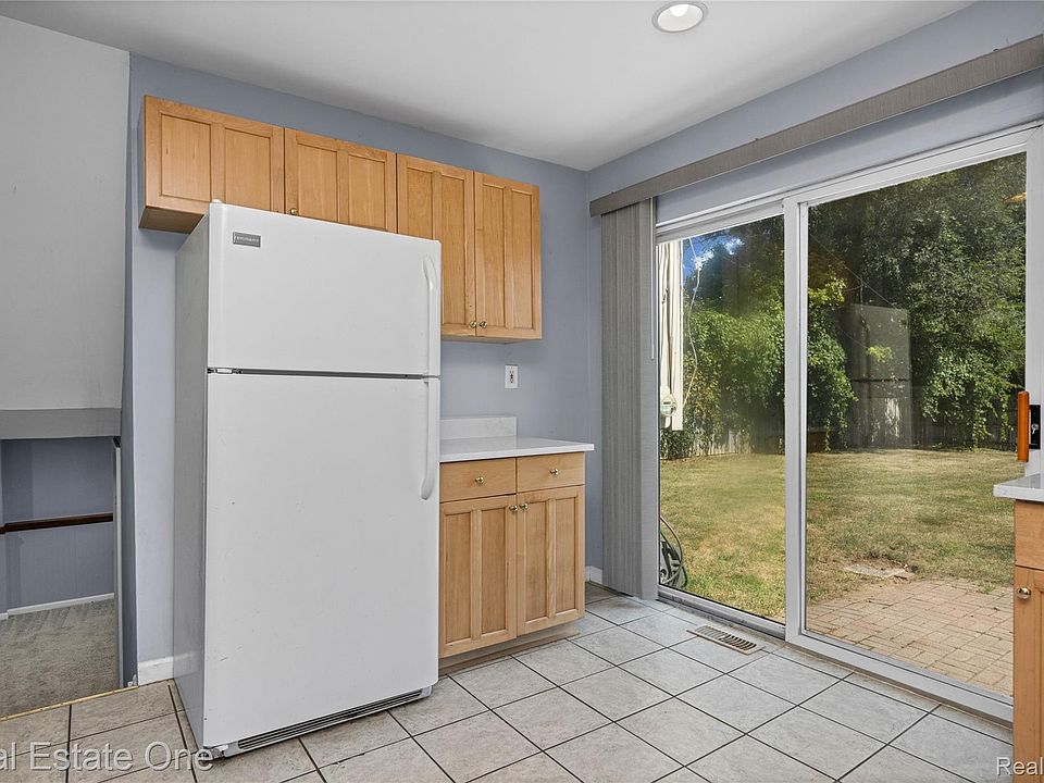 348 Decca Dr, photo 19
