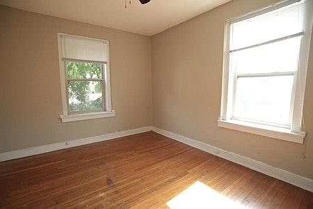 2nd image of 1926 16th Ave S