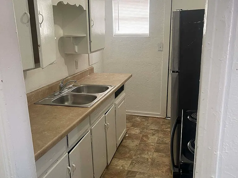 3430 SW 29th Pl #3430 — Photo 2
