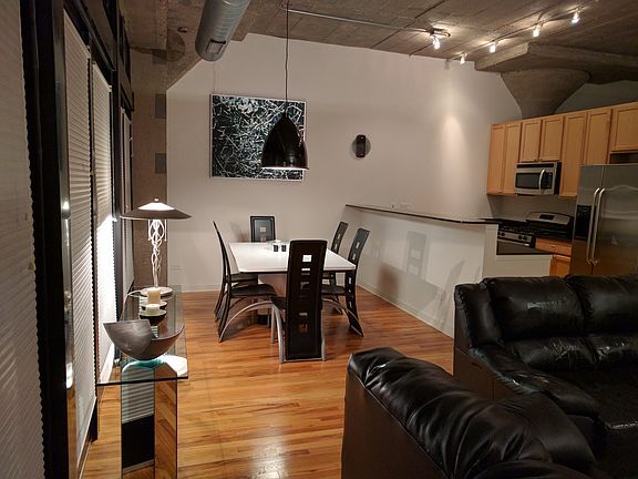 2nd image of 1110 W 15th St Unit 128