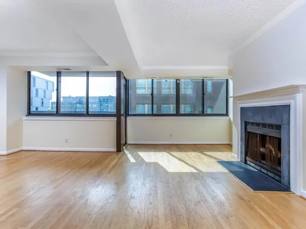 1140 23rd St NW APT 902, Washington, DC 20037