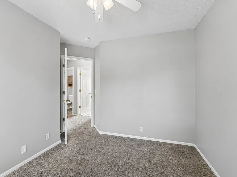 4027 N 172nd Ave — Photo 17