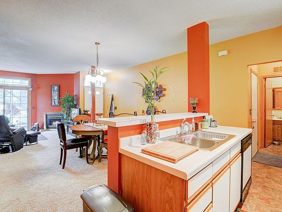 3rd image of 15531 Garnet Way #94