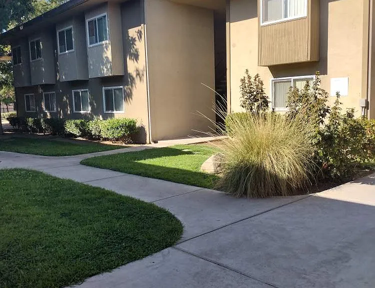Canyon Crest — Photo 5
