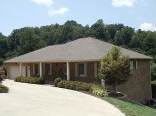 172 Lakeview Dr, Unicoi, TN 37692