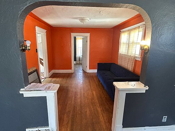 5th image of 5621 Hodiamont Ave