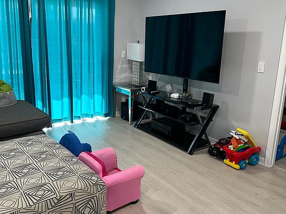 2nd image of 2828 Casita Way #214 C
