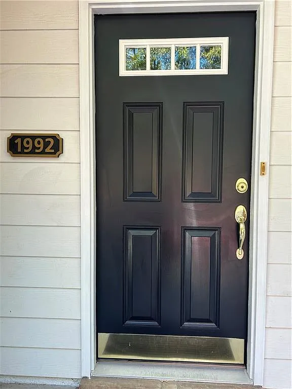 3 bed, 2.5 bath, 1796 sqft, $2,200 — Photo 4