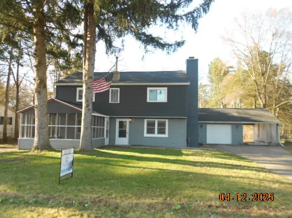 18185 S River Rd, Three Rivers, MI 49093