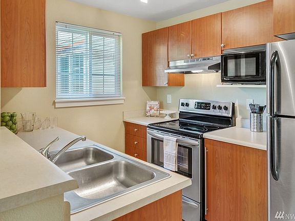 3rd image of 26013 106th Pl SE APT B202