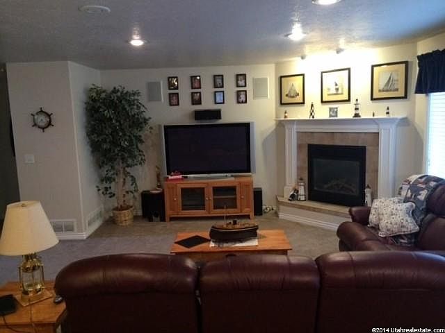 1st image of 476 E Aspen Meadows Ct