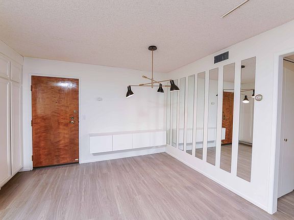 4th image of 4295 Via Arbolada Unit 113