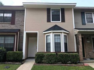 131 Lakeview Dr, Daleville, AL 36322