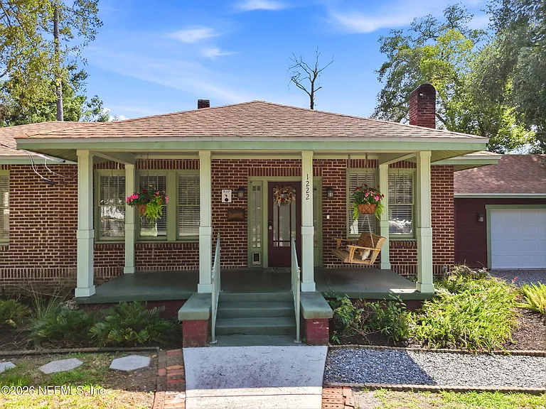 1222 Ingleside Ave — Photo 7