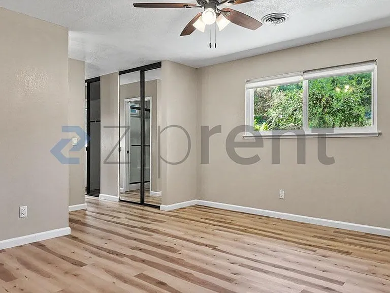 17068 Vintage Dr — Photo 44
