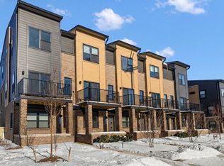 Davenport at Hillside Townes Plan, Hillside Townes, Farmington, MI 48336