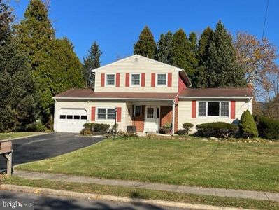 10 Blue Devil Ln, Hamilton, NJ, 08619