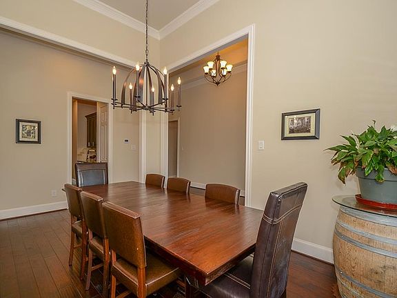 4th image of 17230 Endel Way