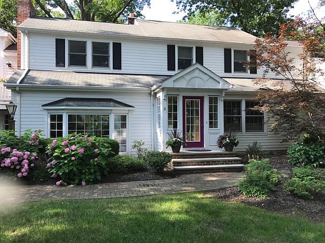 1st image of 105 Meadow Ln