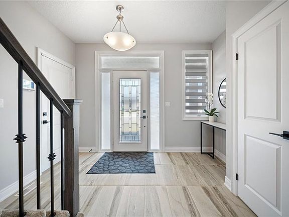 4th image of 188 Gibbons St