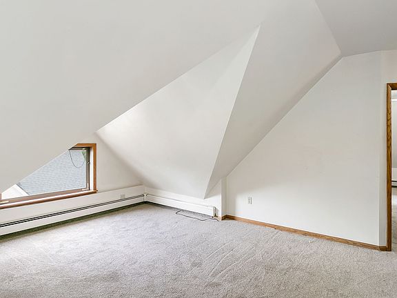 5th image of 232 Woodward Ave #2B-1Ba