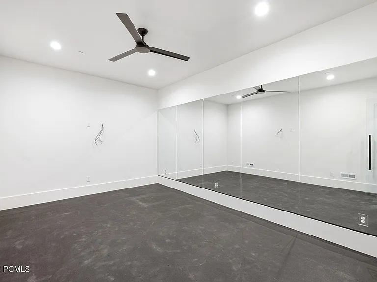 4043 W Crest Ct — Photo 33