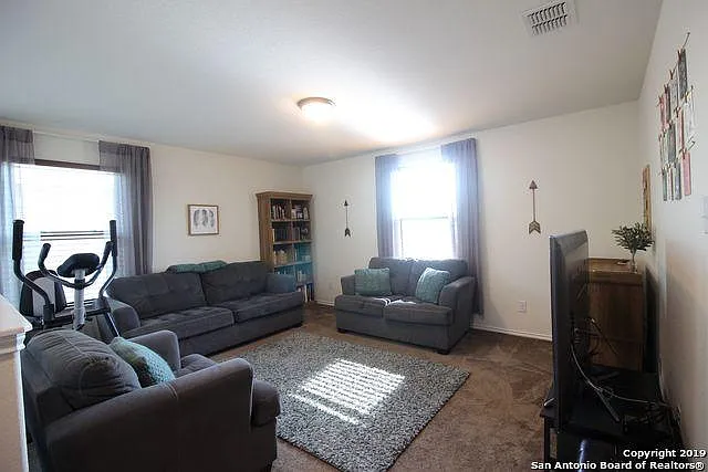 1407 Blue Jay Ct — Photo 6