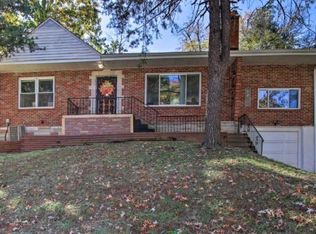 6910 Forest Hill Dr, Saint Louis, MO
