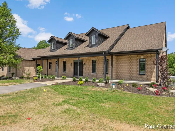 5578 Blackberry Ct NE, Grand Rapids, MI 49525